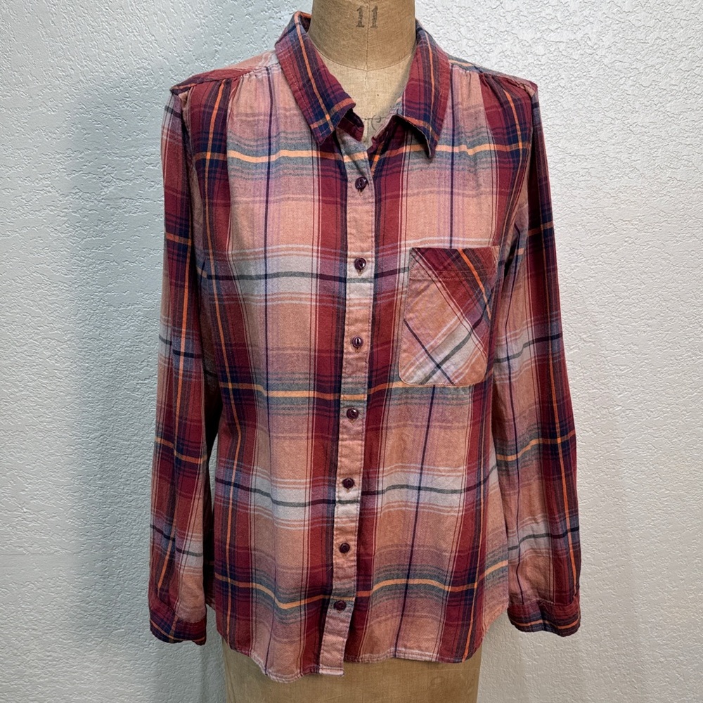 Rue 21 Women XL Plaid Burgundy Navy Button Down‎ Lace Back Long Sleeve Shirt
